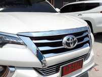 Молдинг капота Toyota Fortuner 08-10/Тойота Фортунер 08-10