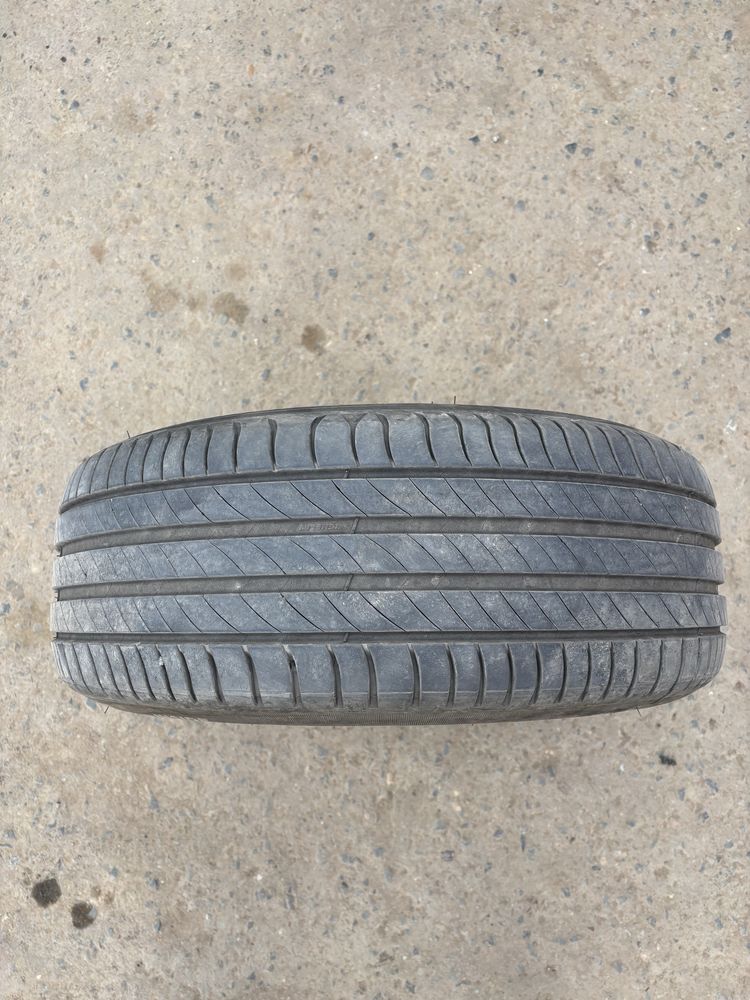 205/55 R16 продам БУ шины Мишлен