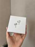 Наушники Apple AirPods Pro 2 with Lightning/Wireless Charging белый