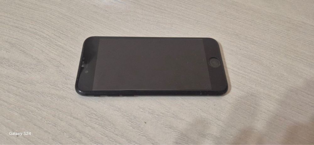iphone 7 в отличном состоянии без царапин