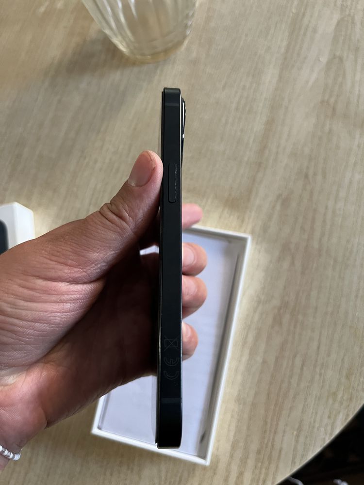 Продам Iphone 13/128gb