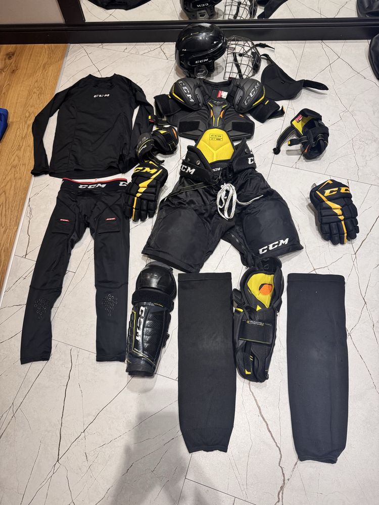 Форма хоккейная CCM tacks 9080 jr  ( джуниор) шлем ССМ tacks 310 м