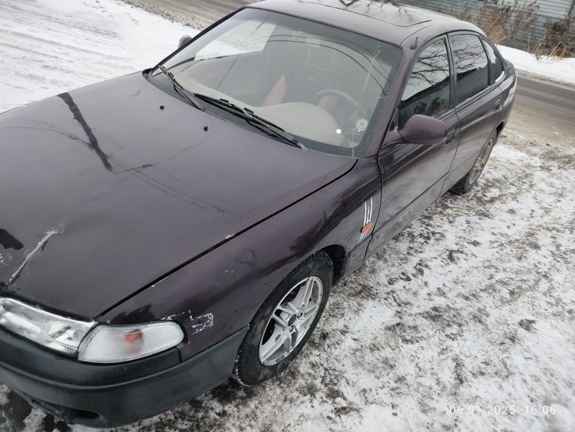 Продам автомобиль mazda cronos