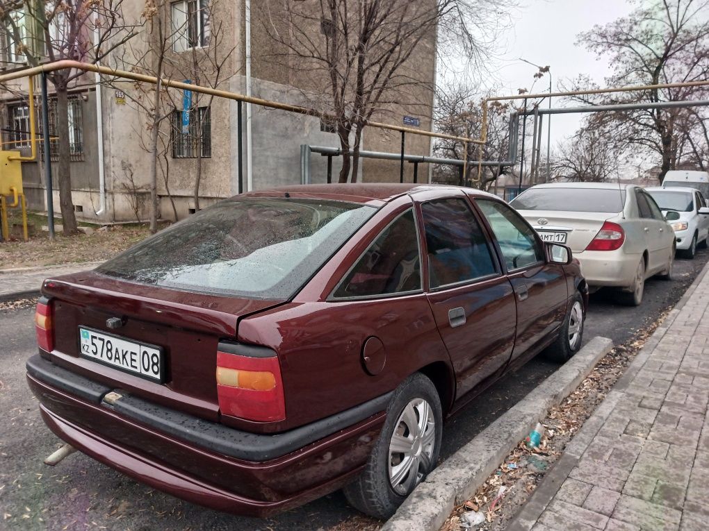 Опель вектра продам