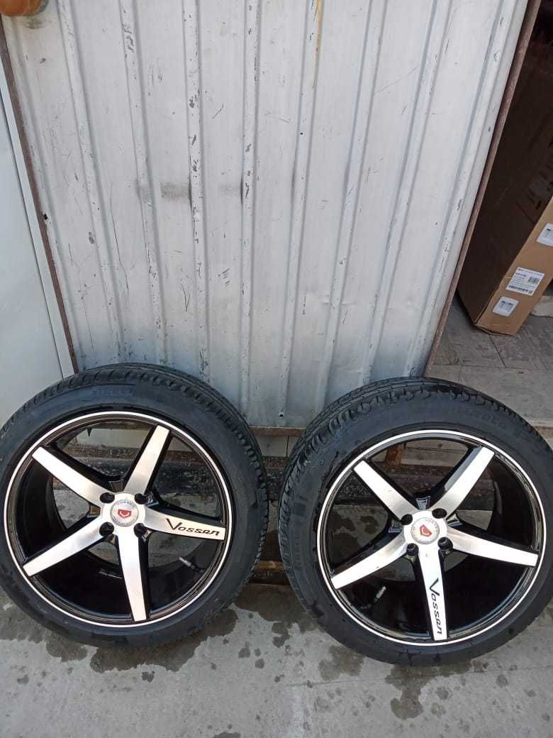 Колеса в сборе диски R17 Vossen, резина 205/50 Pirelli