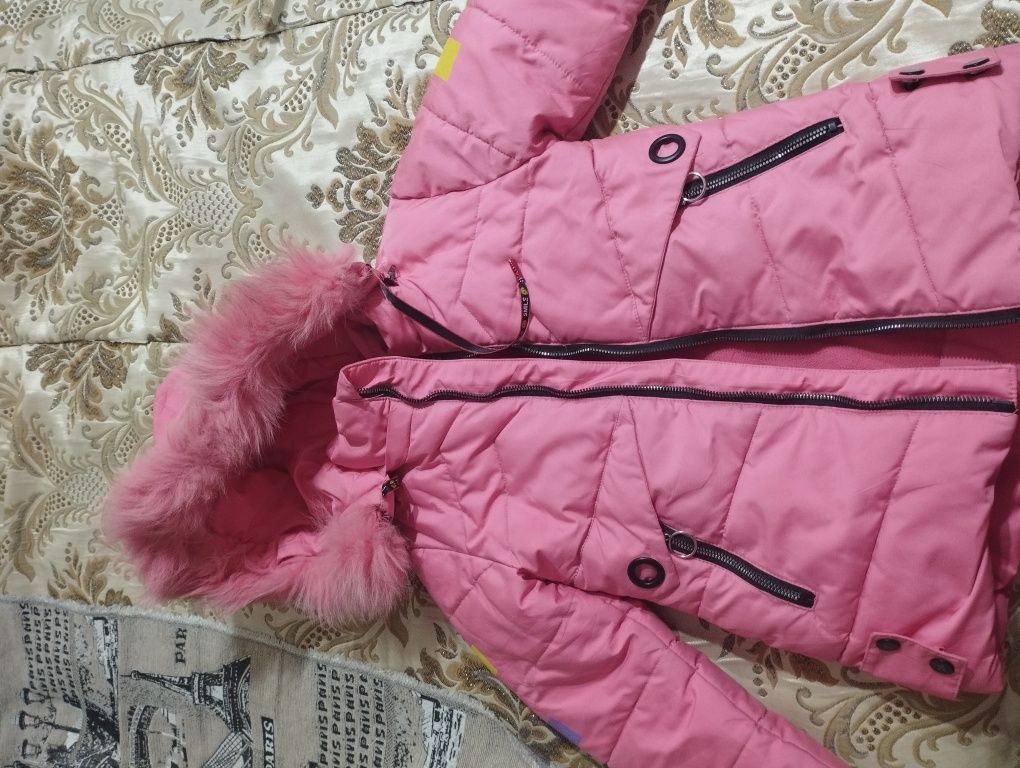 Продам куртку демисезонную