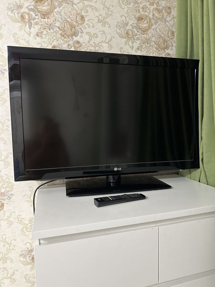 Телевизор модель LG