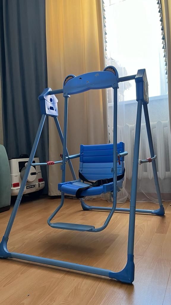 Качеля для дома детская