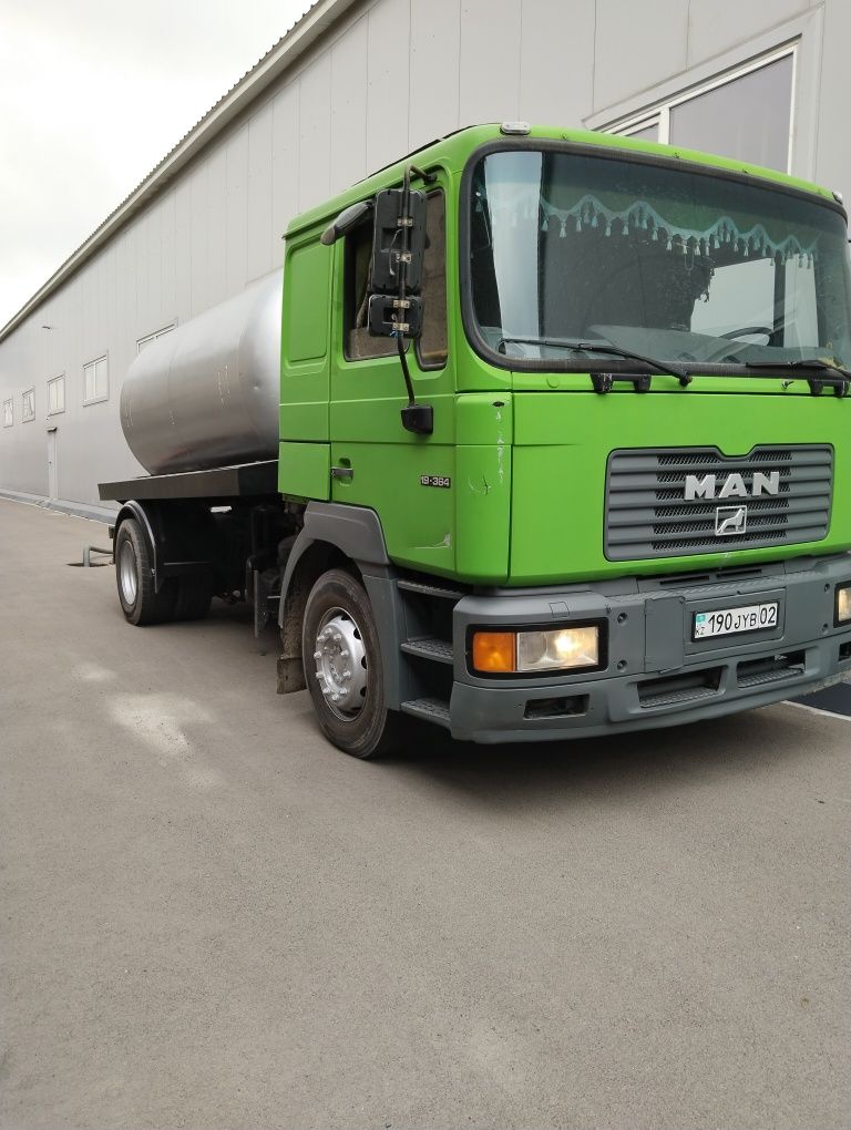 Продам ман 2000г