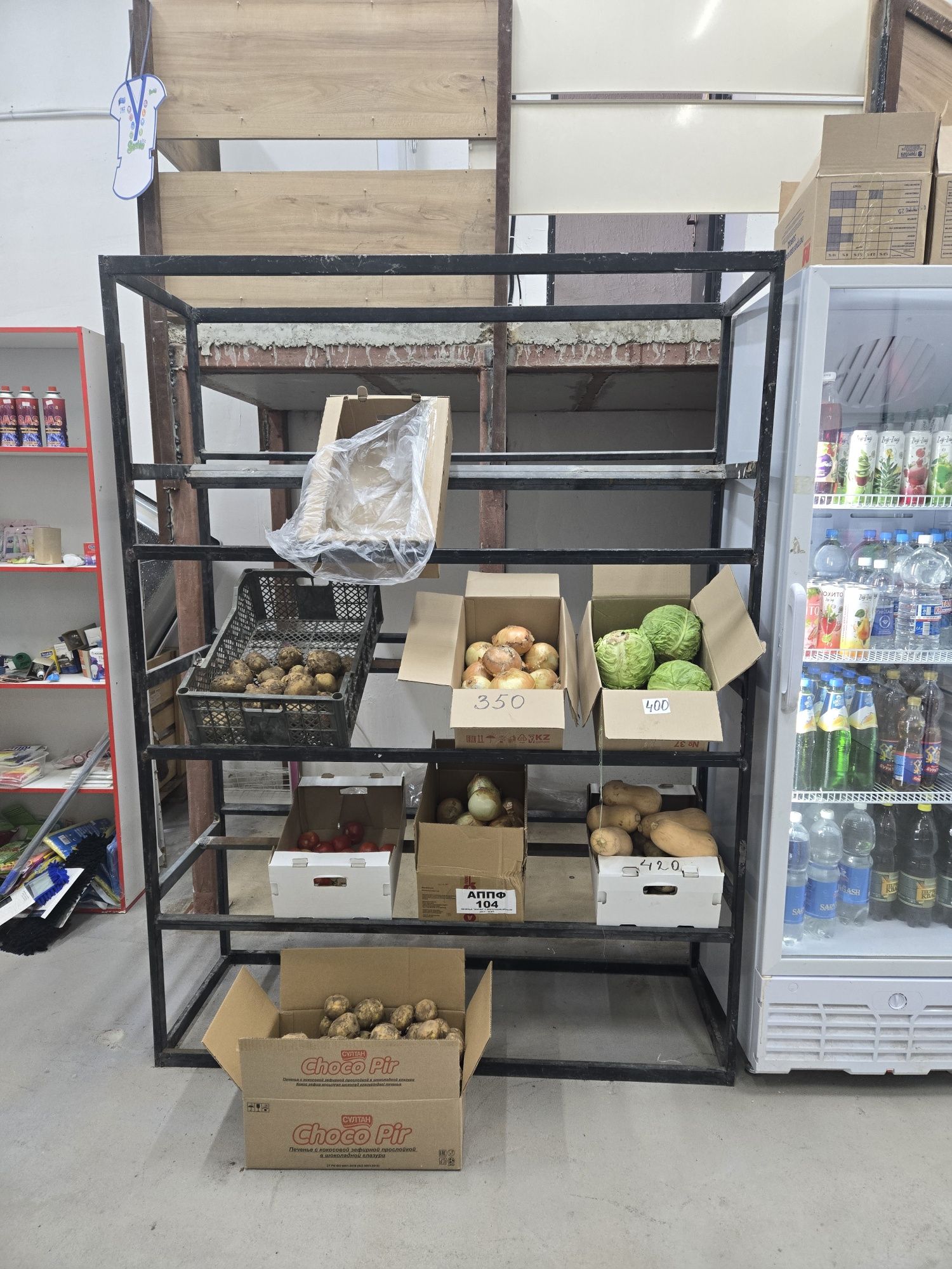 Продам железный стеллаж (полку) под овощи
