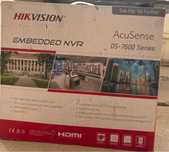 Регистратор 32 канальный Hikvision
