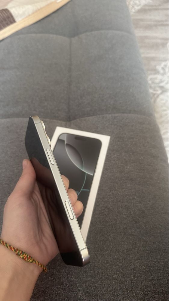Продам Iphone 16 pro max  на системе андроид новый