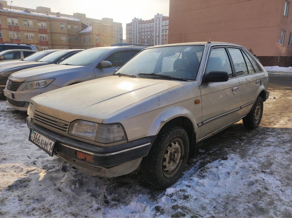 Продам машину mazda 323bf
