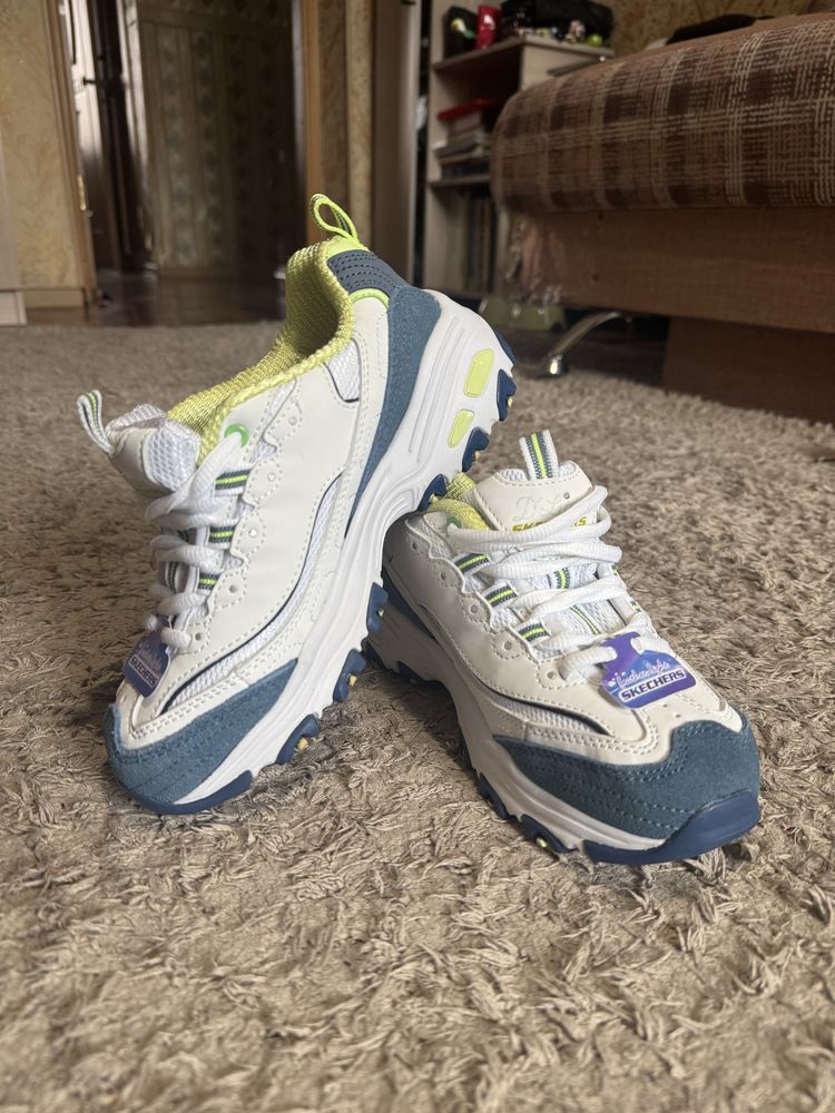 Продам кроссовки skechers