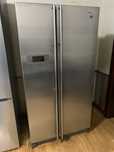 Продам холодильник Samsung RS21HNTRS