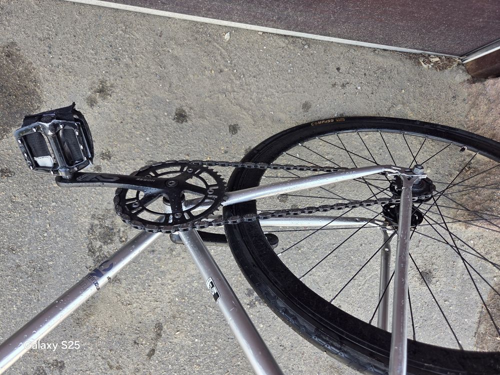 Продаю велосипед fixedgear фиксированая передача