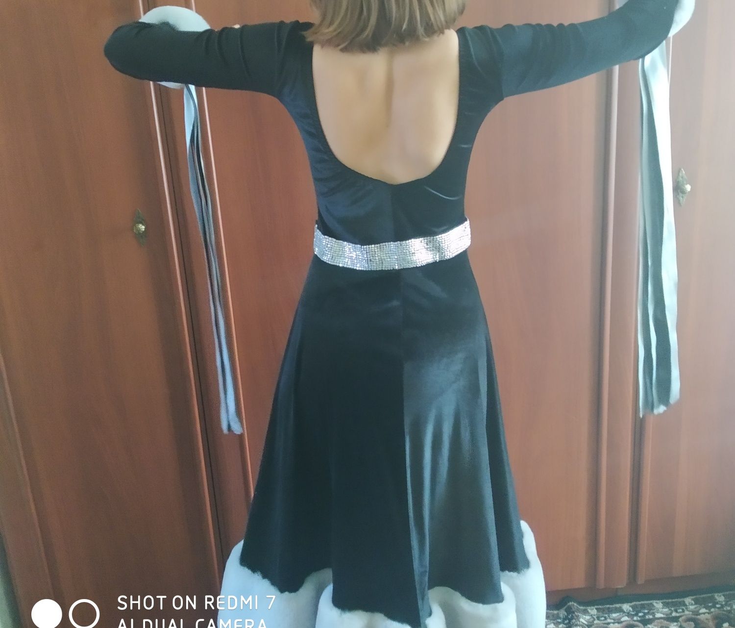 Продам платье для спортивно-бальных танцев.