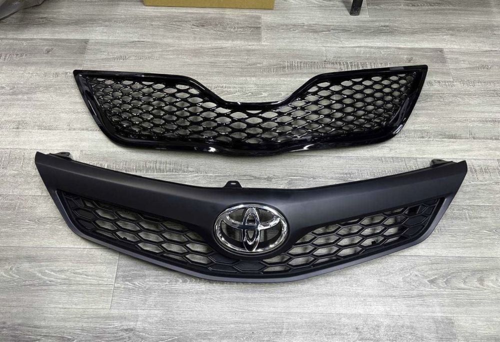 Решетка радиатора Camry 50 Камри 45