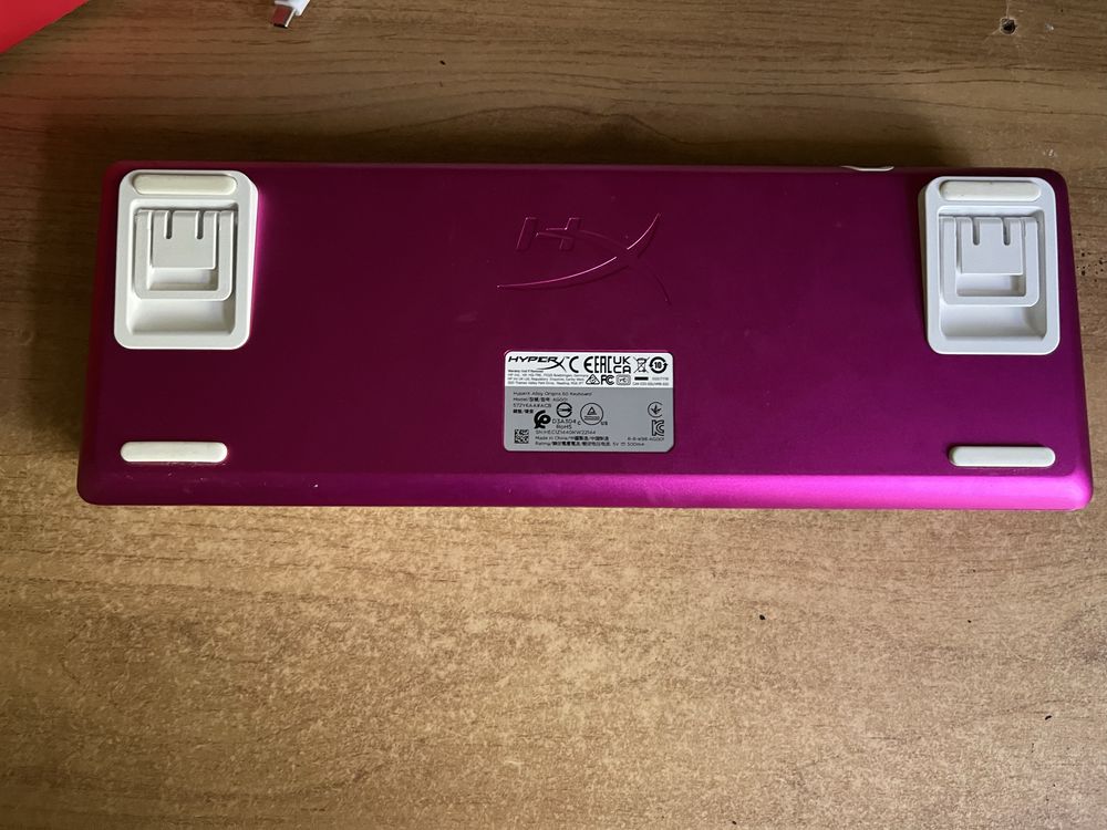 Клавиатура HyperX Alloy Origins 60 572Y6AA розовый