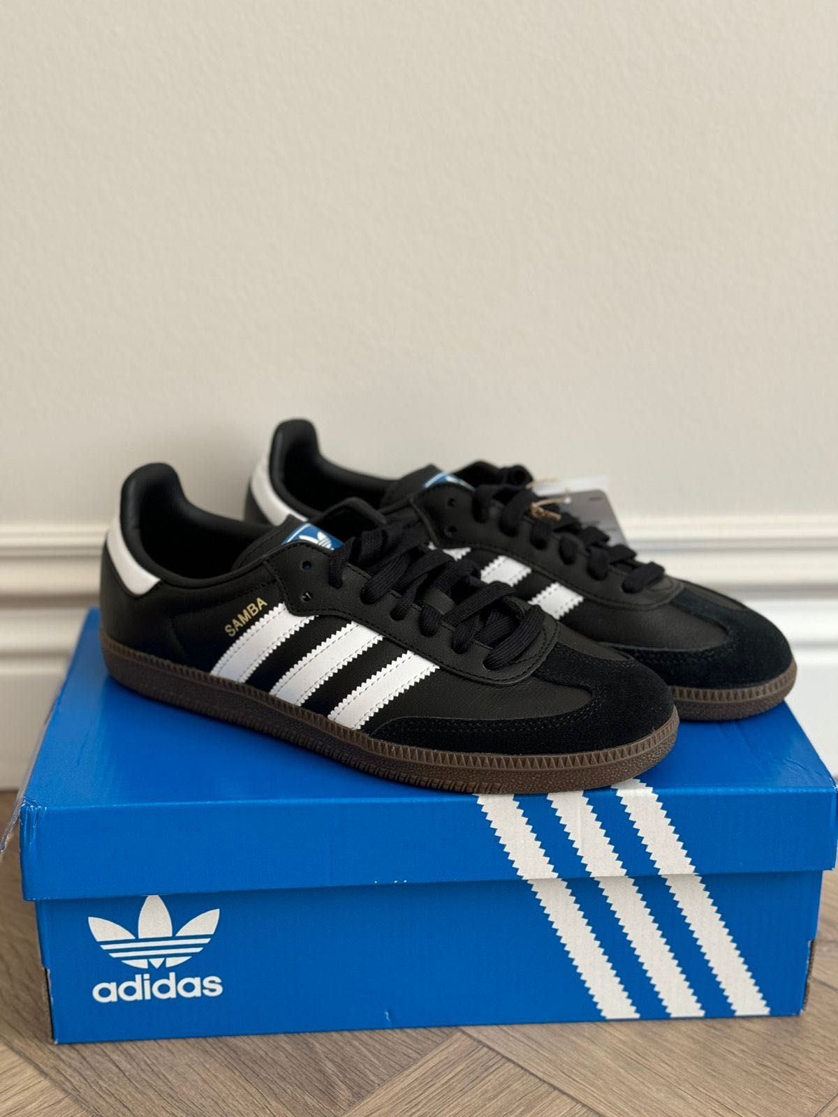 В наличии adidas samba оригинал, унисекс, 40 размер
