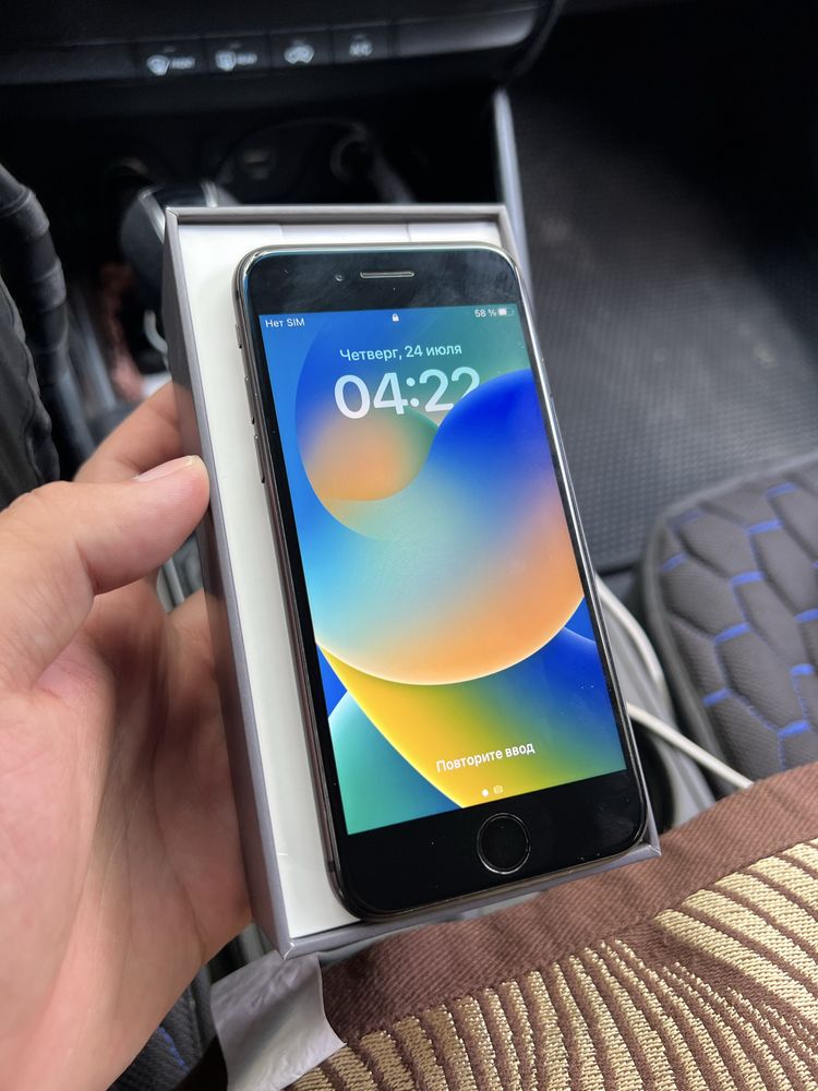 Iphone 8 64GB  в идельном состояний