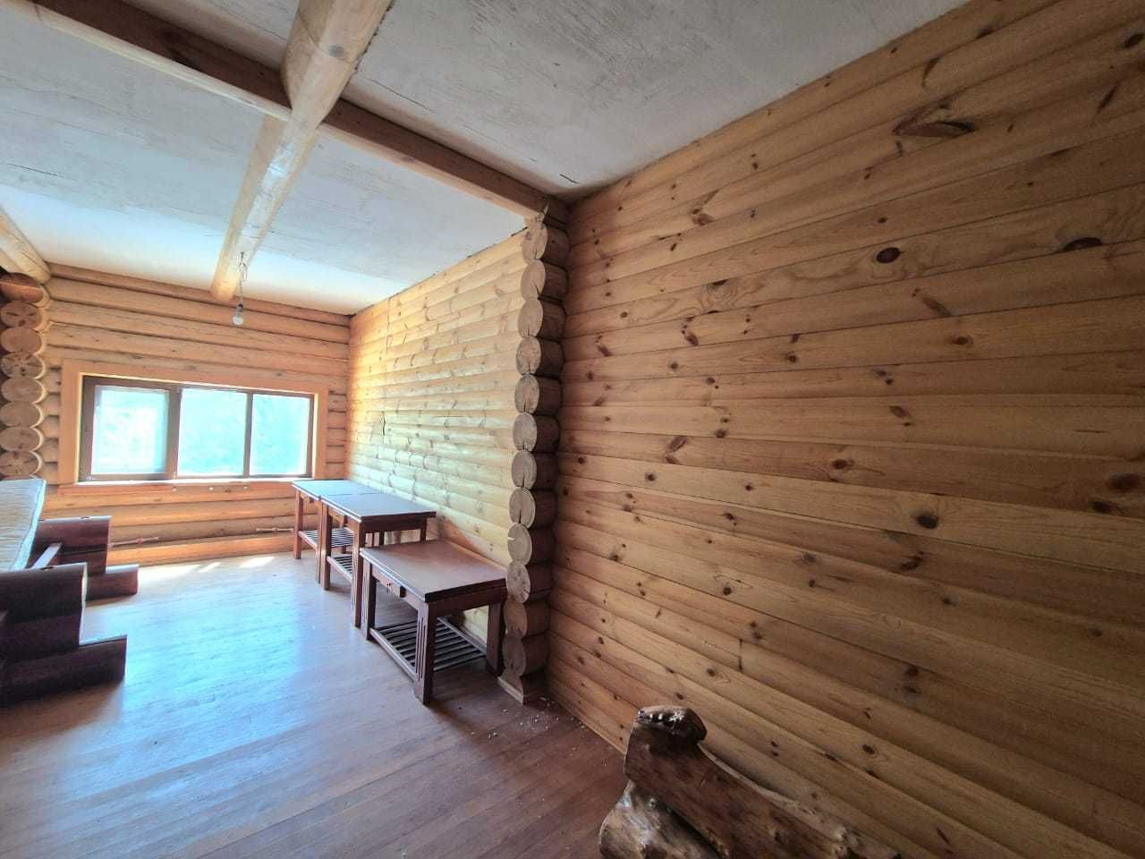 Продам дом из сруба на 2 хозяина, 2 этажа.
