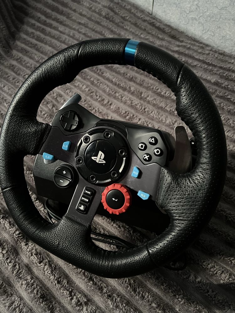 Продам игровой руль Logitech G29