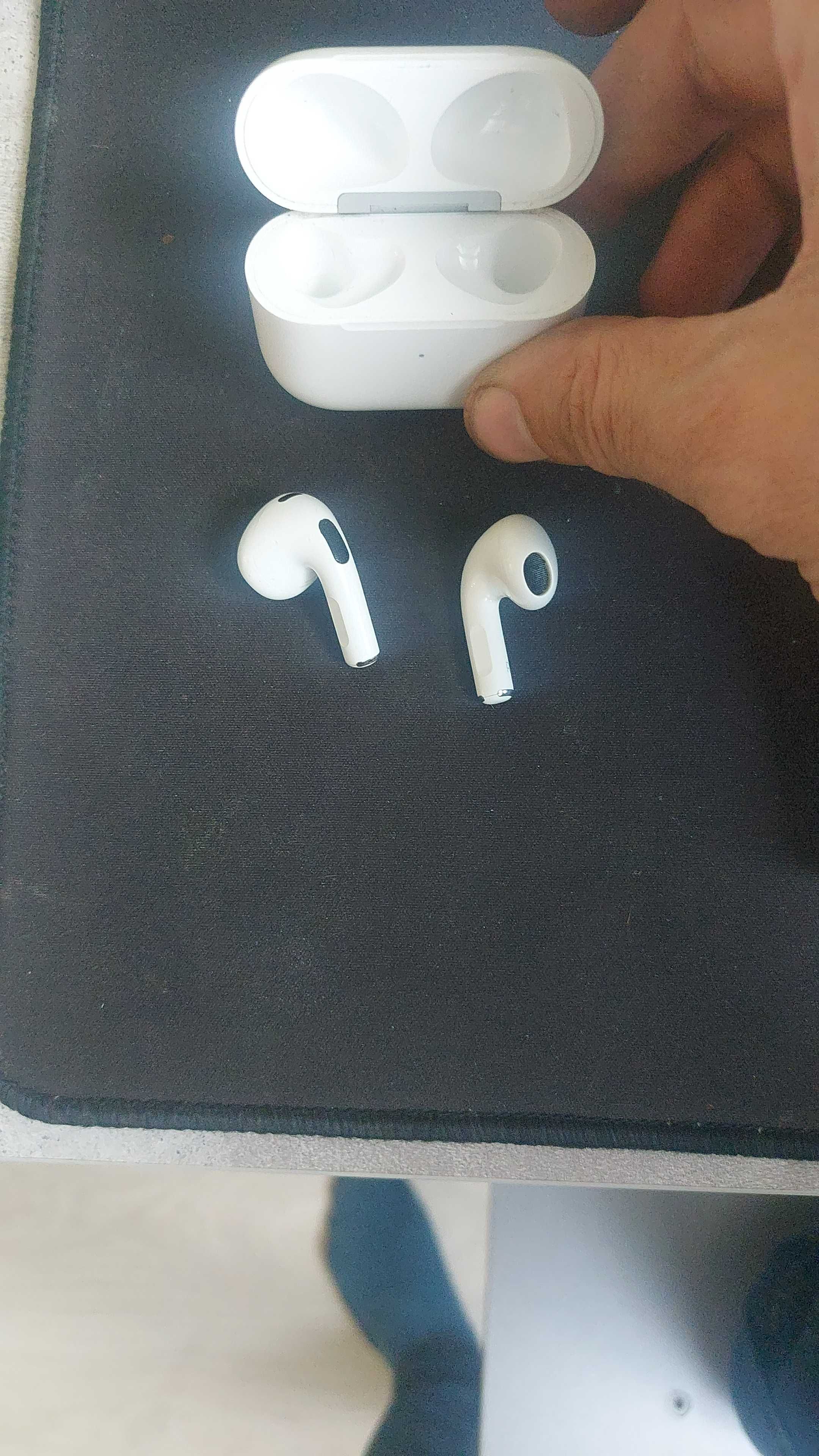 Продаю Airpods 3 оригинал