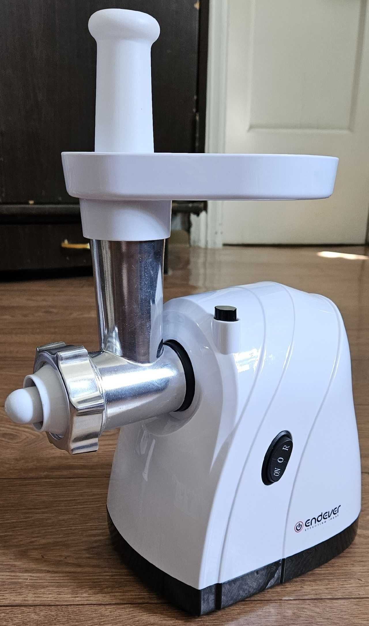 Мясорубка Endever Sigma 36  2200 Ватт