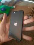 Продам iphone se2 black 128gb в отличном состояние 9/10