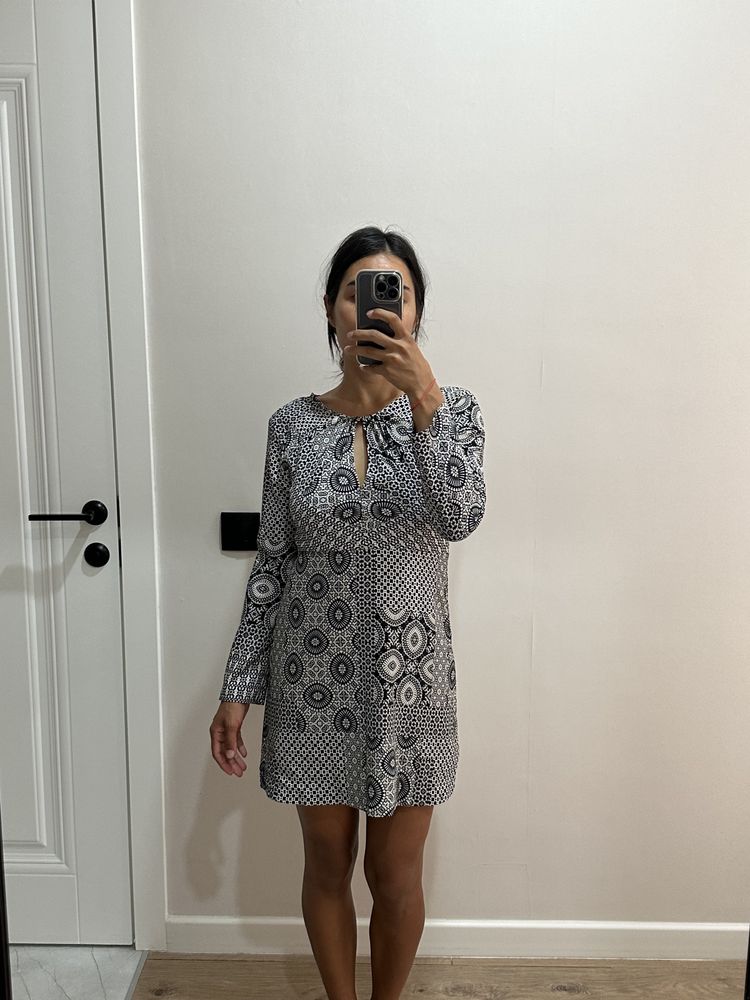 Продам платья, юбки Zara в отличном состоянии