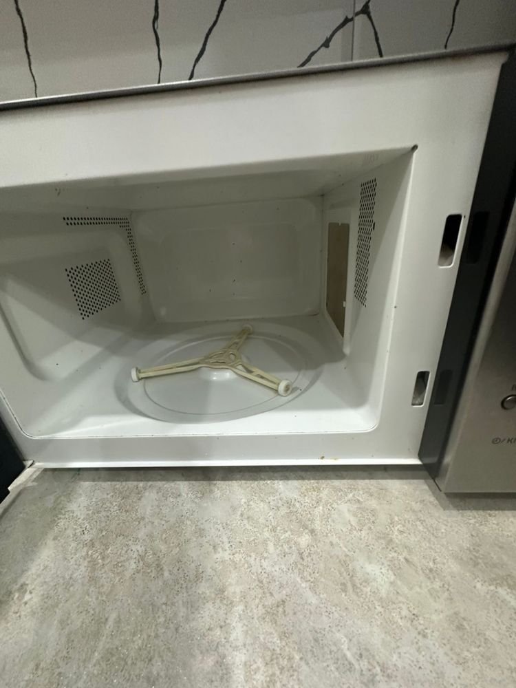 Продам микроволновую печь