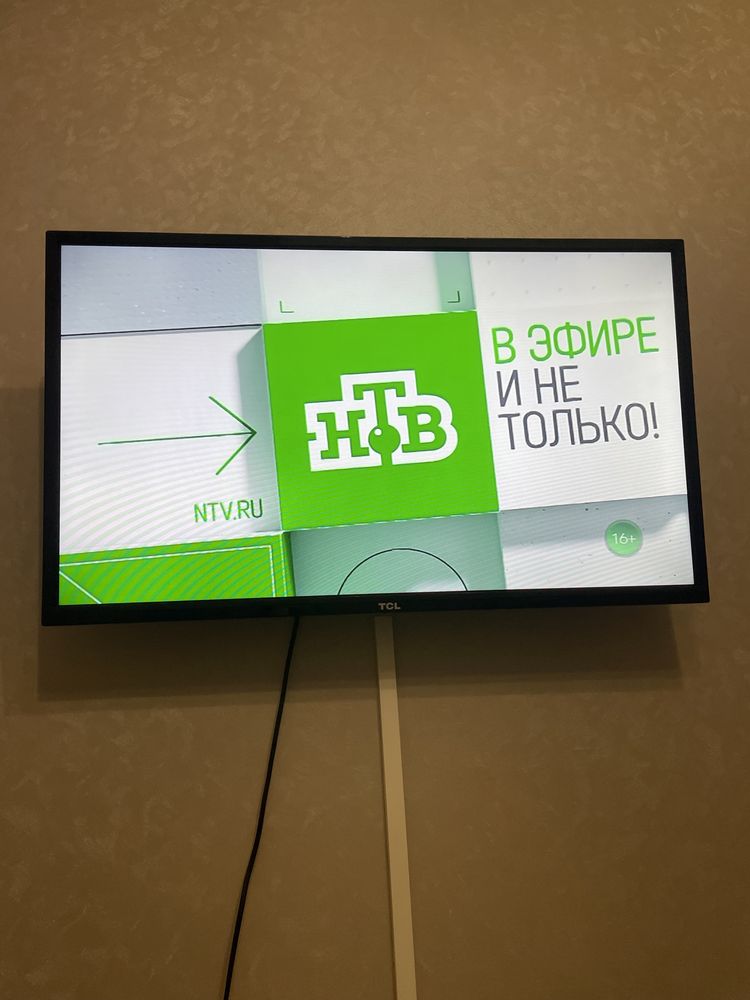 Лэд телевизор TCL 32 D 3000, не смарт