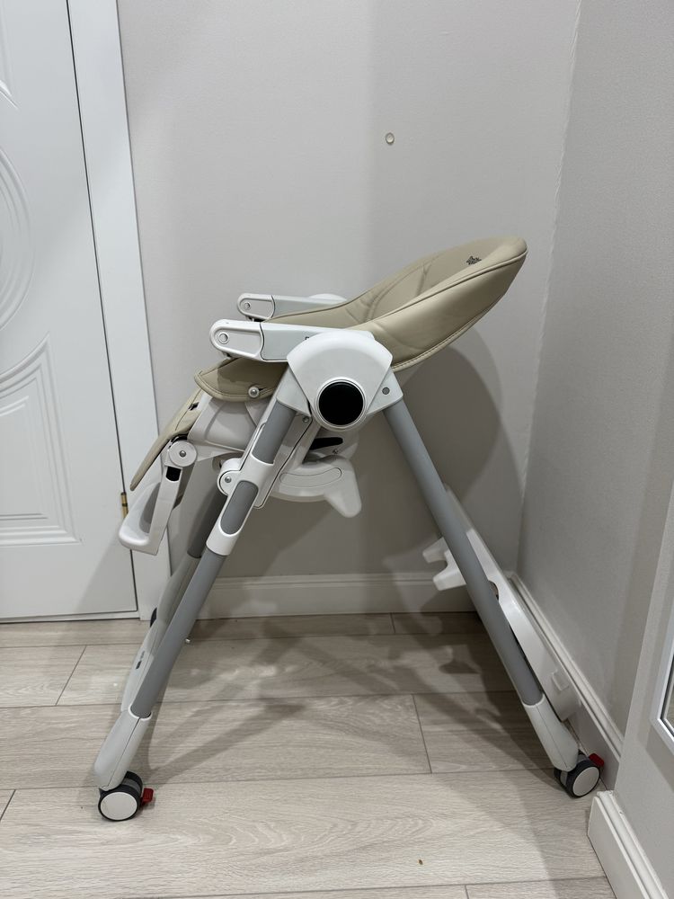 Стульчик для кормления Peg perego