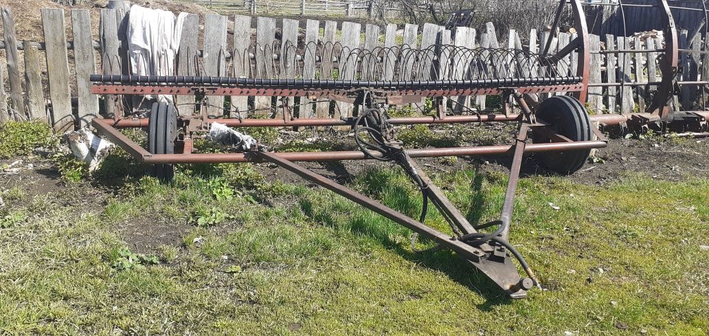 Продам сенокосилку.  Грабли, волокушу.