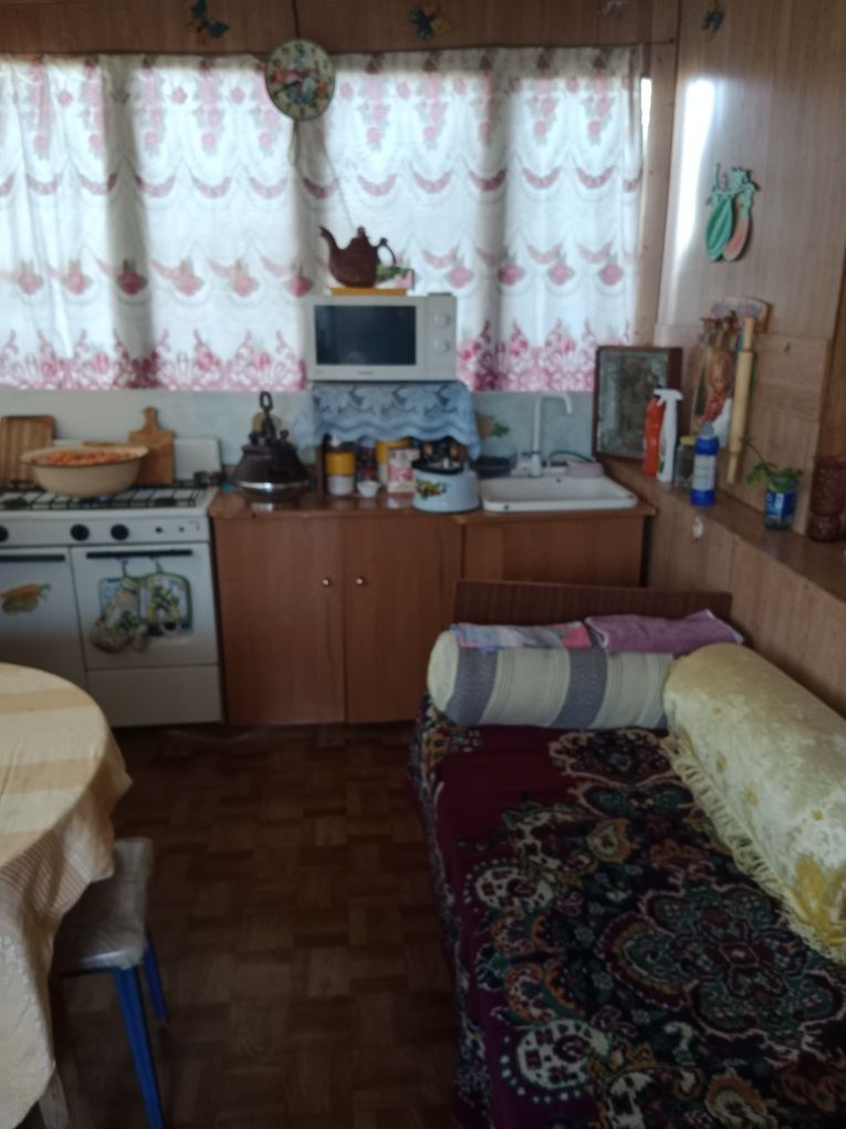 Продаю дачу в обестве "Вишенка"