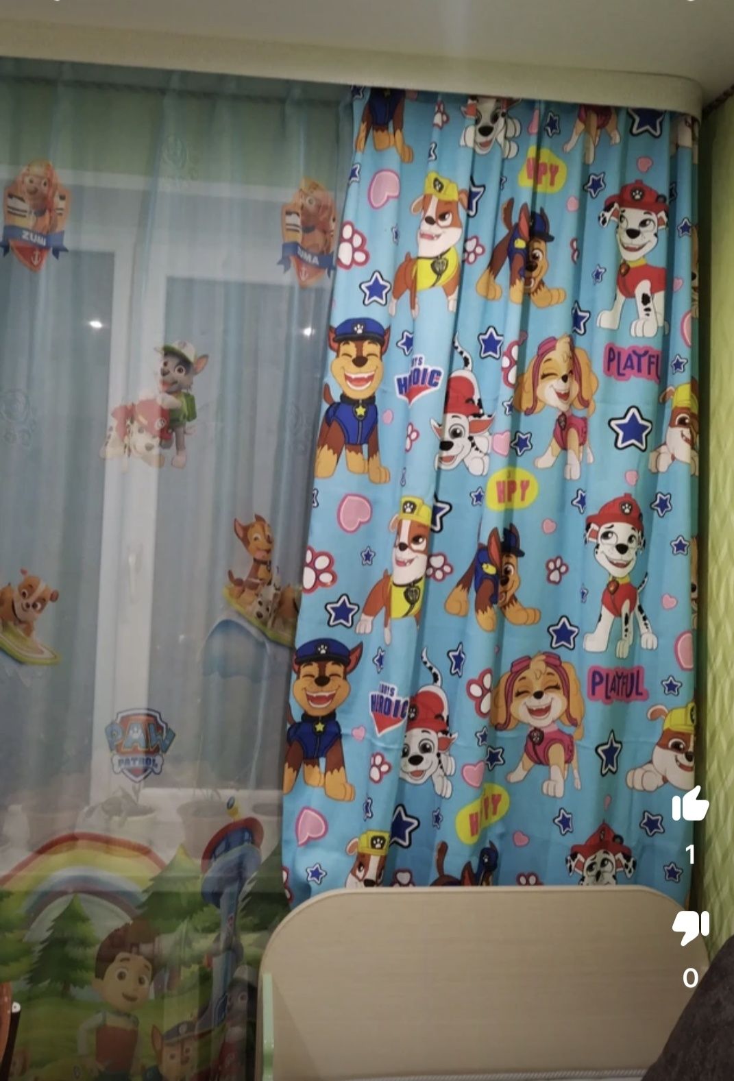 Продам шторы в детскую