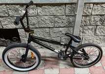 Велосипед BMX от компании LEVEL