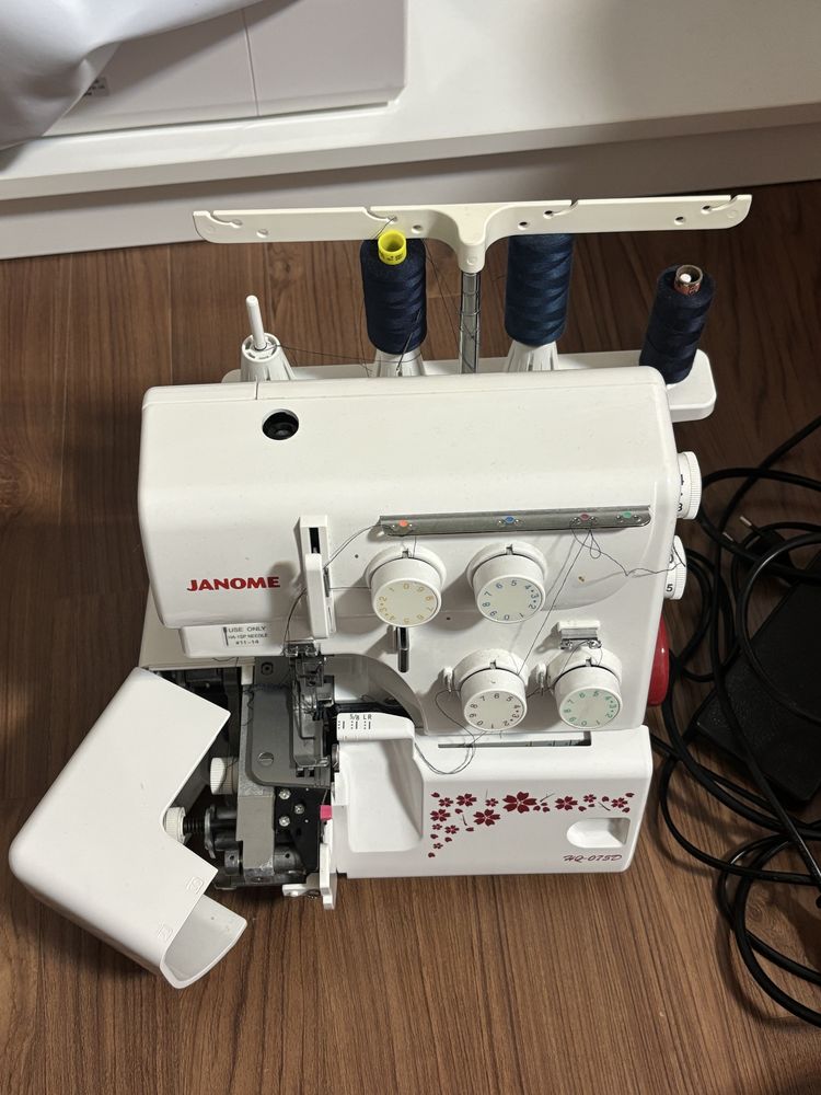 JANOME HQ-075D (швейная машинка / оверлок)