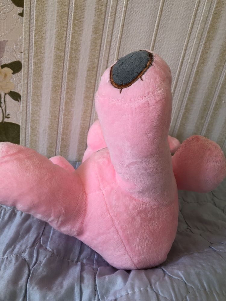 Продам мягкую игрушку медвежонка
