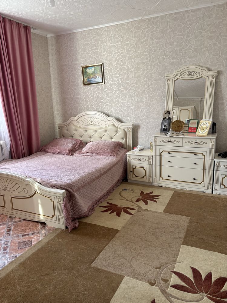Үй сатылады 130 мкв