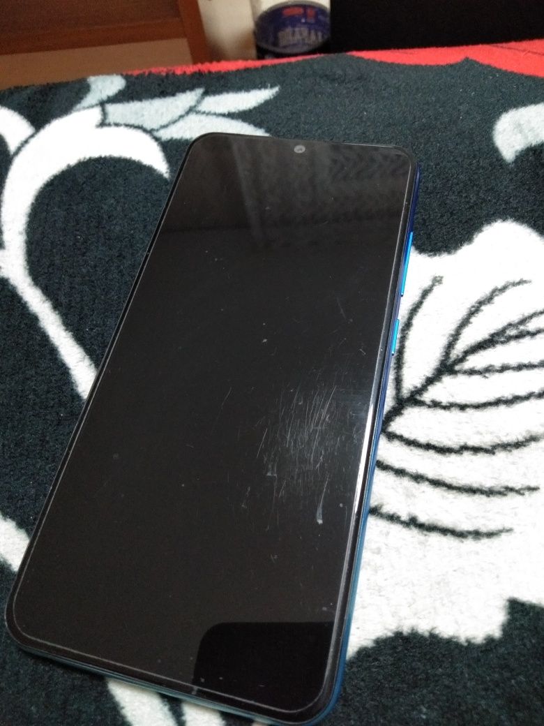 Продам смартфон Vivo Y91C