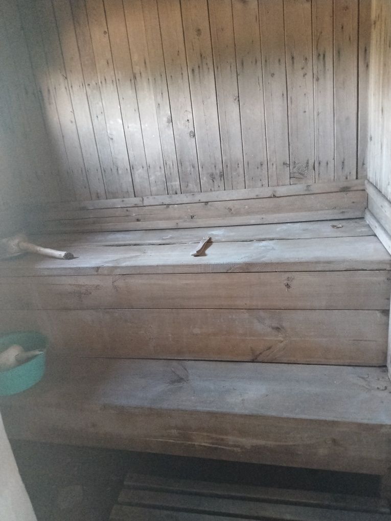 Отличная дача имеется много насаждений, ёмкость , действующая банька.