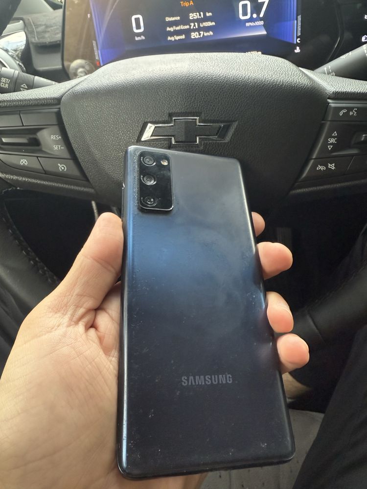 Samsung s20fe 6/128гб