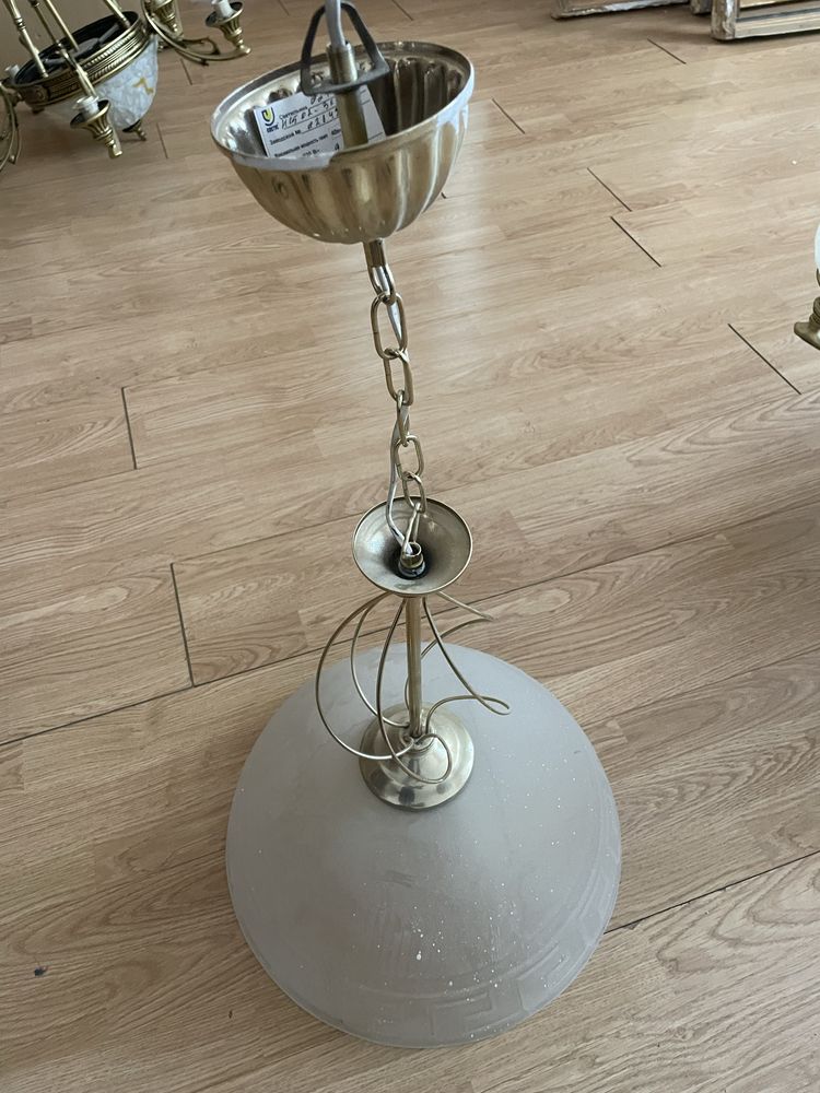 Продам люстру, светильник