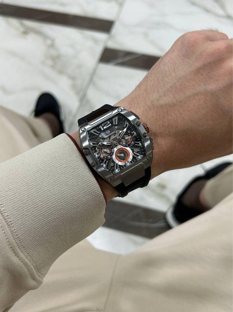 Продаю часы Sergio Tacchini