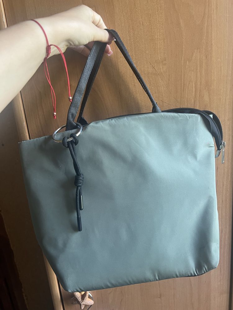 Продам женскую сумку