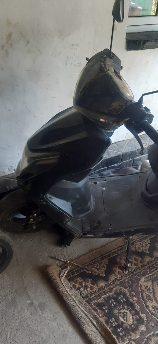Продам срочно скутер полностью на ходу