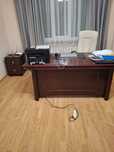 Стол и шкаф продаю в хорошем качестве срочно