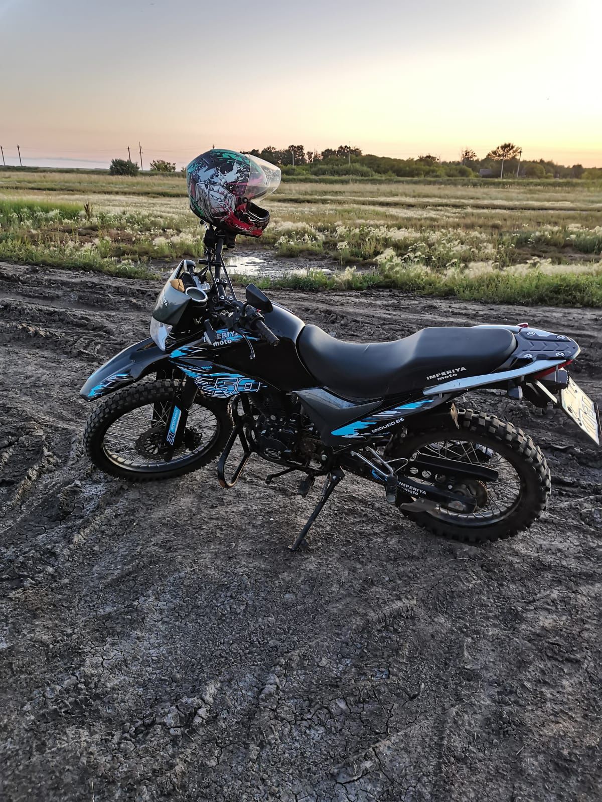 Продам Эндуро В5 250